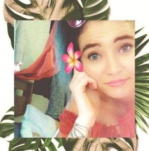 Meet your Posher, Katina